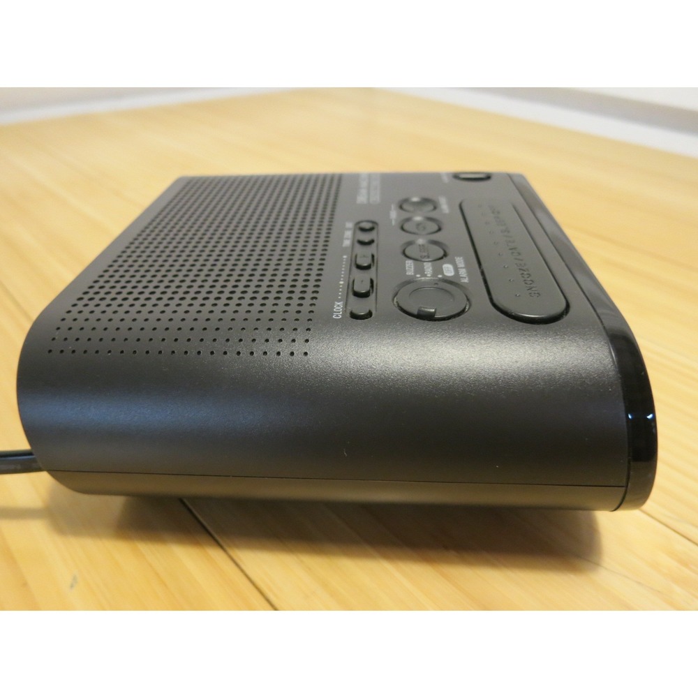 Sony ICF-C218 Dream Machine FM/AM Clock Radio with Alarm - Picture 4 of 9